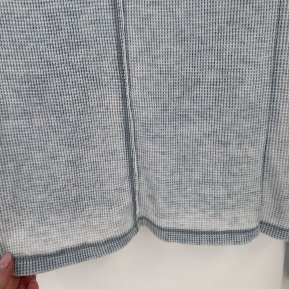 Splendid Frosty Thermal Long Sleeve Top Blue Size XL Ruffles Raw Exposed Hems - Picture 5 of 9